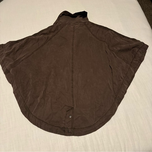 Anthropologie HEI HEI Velvet Trim Todra Cape Jacket SZ XS/S - Picture 13 of 14